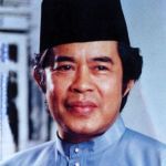 The late Dato’ Usman Awang honoured with the Mungukir Bangsa Icon Award